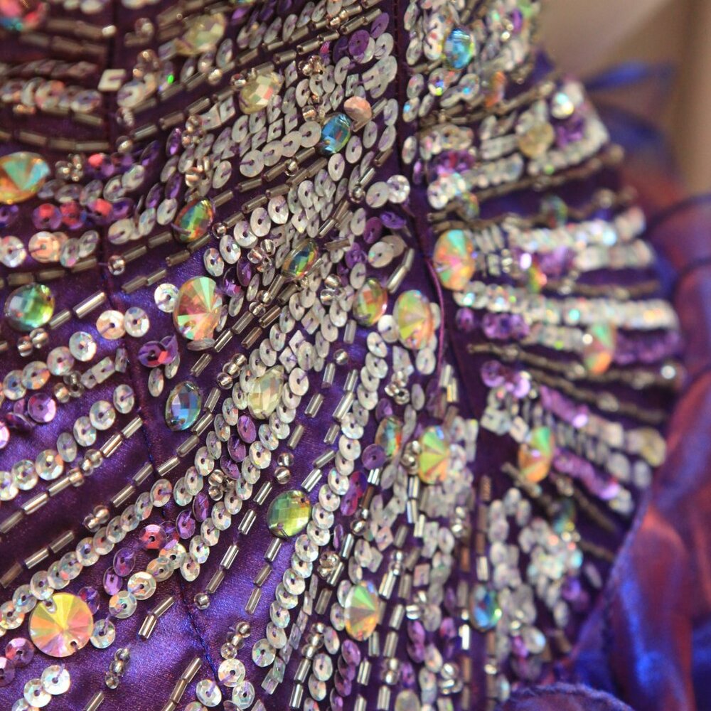 Dress - Picture 9 of 9